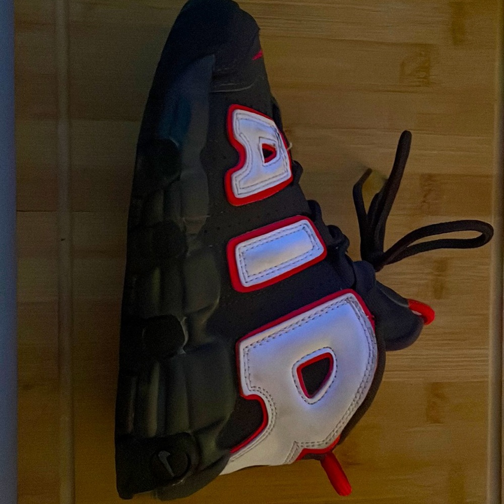 That have been worn once. They are super comfortable